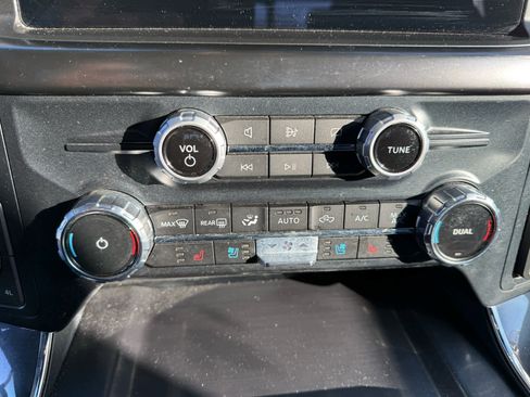 Used 2023 Ford F150 Lariat w/ Equipment Group 502A High image 24