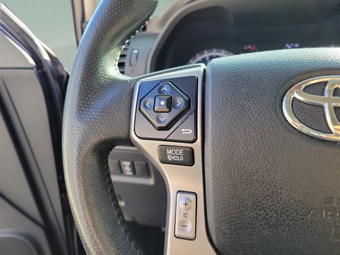 Used 2015 Toyota 4Runner SR5 RWD image 13