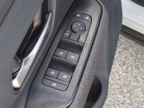 New 2026 Nissan Kicks SV FWD image 14