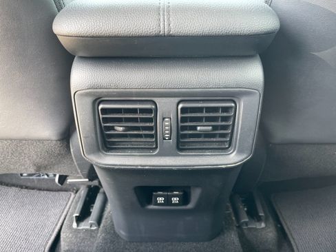 Used 2019 Toyota RAV4 Limited AWD/4WD image 14