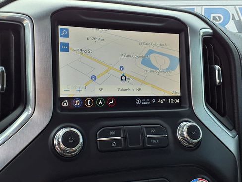 Used 2021 GMC Sierra 1500 SLT image 16