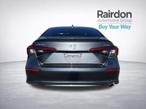 Used 2022 Honda Civic Sport image 8