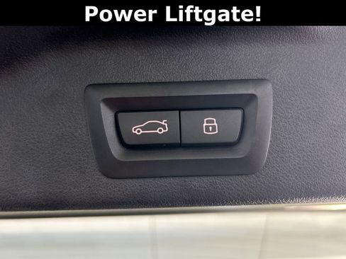 Used 2025 BMW X5 xDrive50e image 50