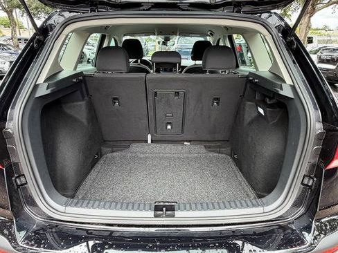 Certified 2024 Volkswagen Taos S FWD image 10