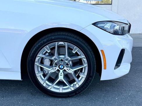 Used 2025 BMW 330i Sedan RWD image 2