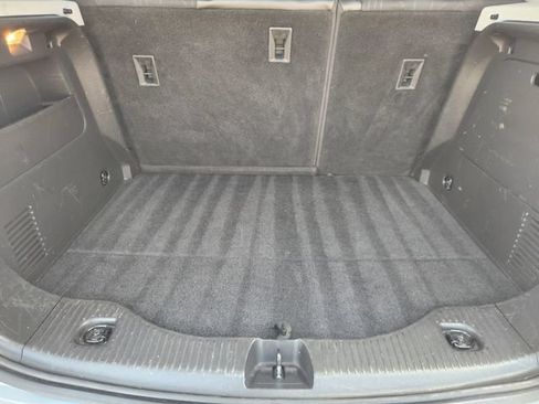 Used 2019 Chevrolet Trax LT w/ LT Convenience Package FWD image 32
