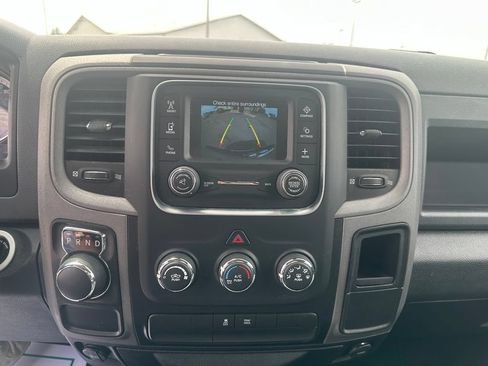 Used 2017 RAM 1500 Express RWD image 18