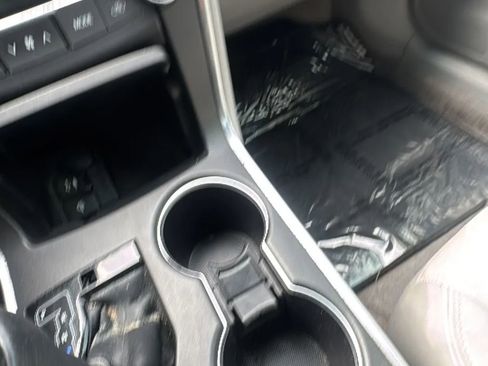 Used 2017 Toyota Camry XLE image 23