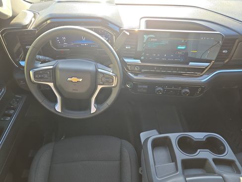 Used 2024 Chevrolet Silverado 2500 LT image 14