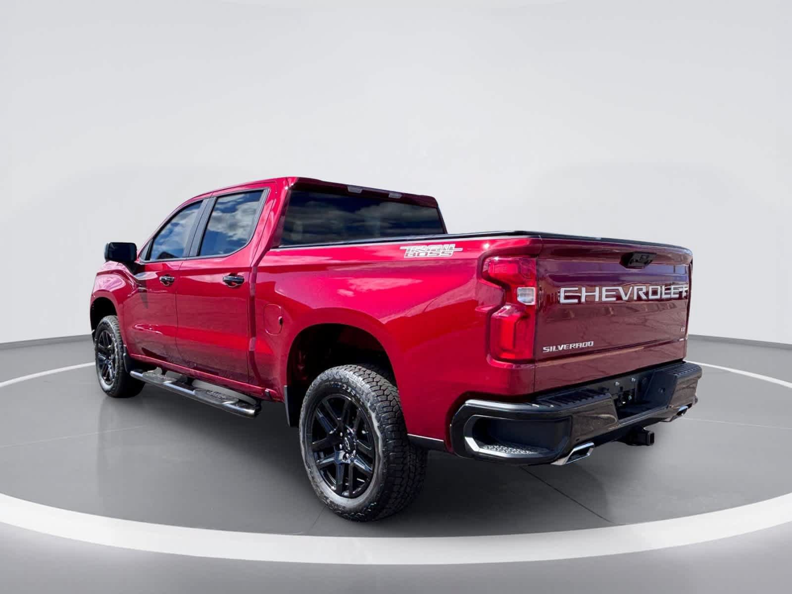 Used 2026 Chevrolet Silverado 1500 LT Trail Boss AWD/4WD image 4