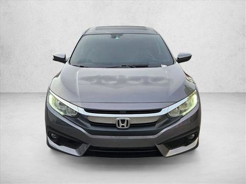 Used 2017 Honda Civic EX-T image 2