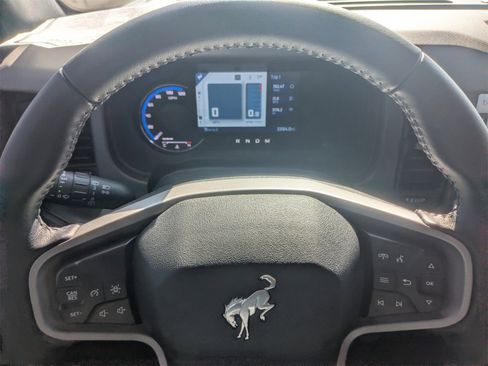 Used 2024 Ford Bronco Big Bend image 27