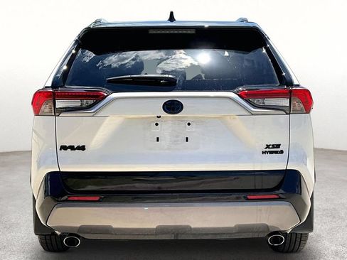 Used 2020 Toyota RAV4 XSE w/ XSE Grade Weather Package AWD/4WD image 4