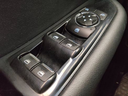 Used 2020 Ford Edge SEL FWD image 27