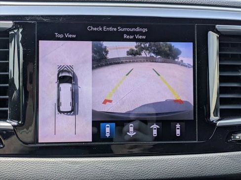 Used 2019 Chrysler Pacifica Touring-L w/ Advanced Safetytec Group FWD image 14