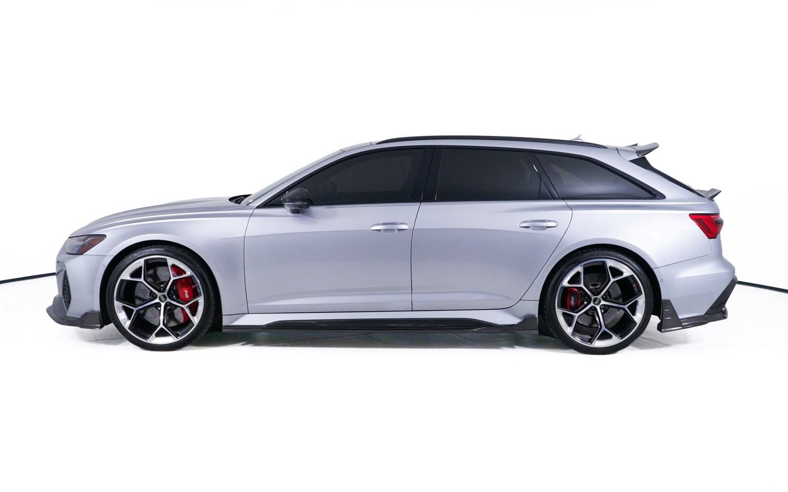 Used 2024 Audi RS 6 performance AWD/4WD image 2