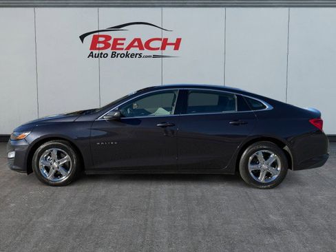 Used 2022 Chevrolet Malibu LS image 3
