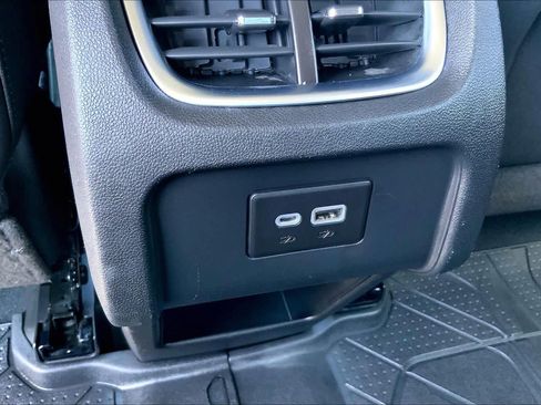 Used 2022 Chevrolet Blazer LT w/ LPO, Black Accent Package FWD image 36