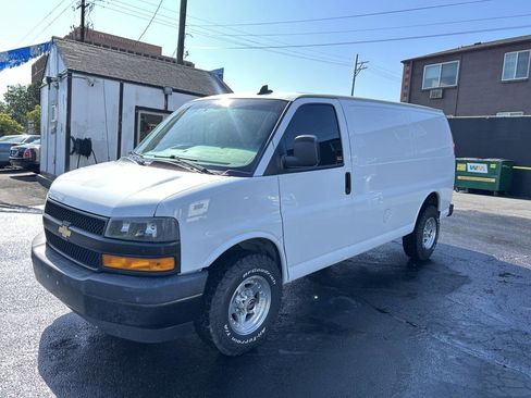 Used 2020 Chevrolet Express 2500 2500 3dr Cargo Van w/ Driver Convenience Package image 24