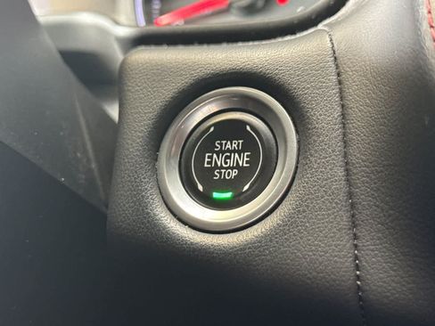 Used 2021 Chevrolet Suburban RST AWD/4WD image 26