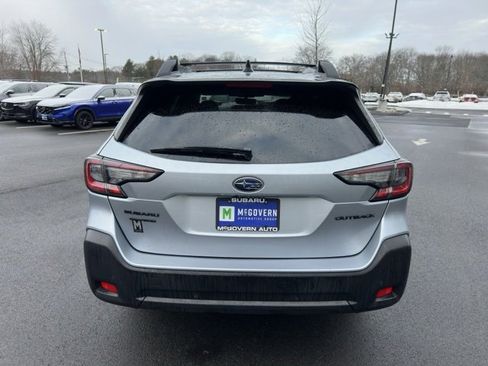 Used 2023 Subaru Outback Onyx Edition image 4