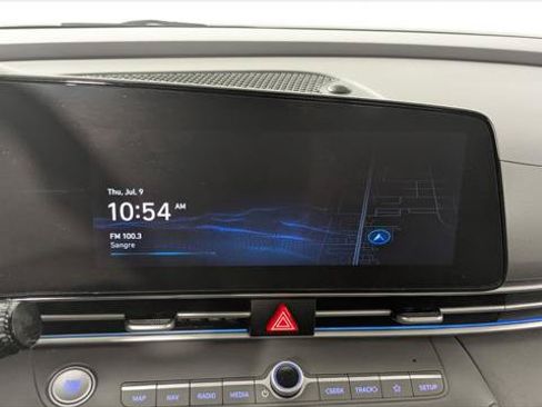 Used 2024 Hyundai Elantra SEL w/ Convenience Package FWD image 28