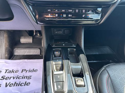 Used 2023 Chevrolet Bolt EUV Premier w/ Redline Edition FWD image 16