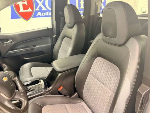 Used 2015 Chevrolet Colorado Z71 image 41
