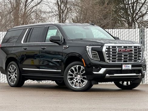 New 2026 GMC Yukon XL Denali w/ Denali Reserve Package image 2