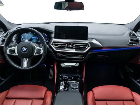 Used 2024 BMW X4 xDrive30i w/ Premium Package image 16