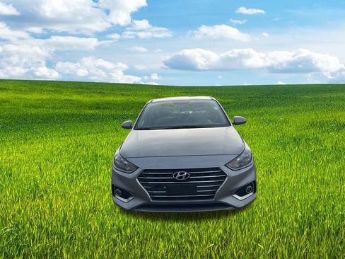 Used 2021 Hyundai Accent SEL image 2