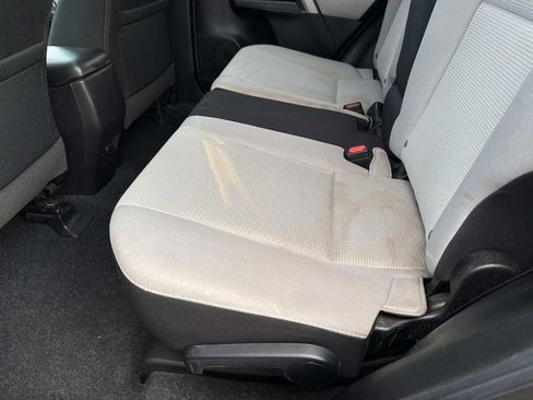 Used 2018 Toyota RAV4 XLE image 16