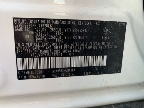 Used 2025 Toyota RAV4 LE image 28