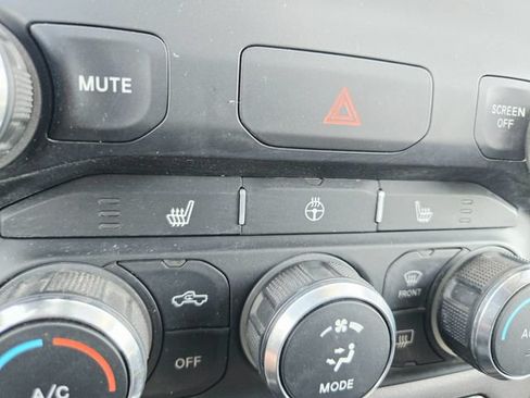 Used 2022 RAM 1500 Big Horn AWD/4WD image 31