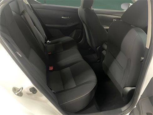 Used 2021 Nissan Sentra SV image 15