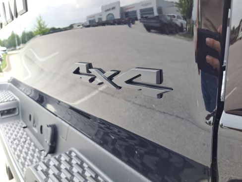 New 2026 RAM 1500 Laramie w/ Night Edition image 7