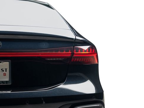 Used 2022 Audi RS 7 Sportback AWD/4WD image 19