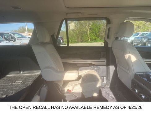 Used 2021 Ford Expedition Platinum image 13