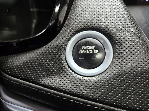 Used 2019 Cadillac XT5 Premium Luxury image 18