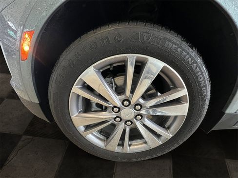 Used 2025 Cadillac XT5 Premium Luxury image 9