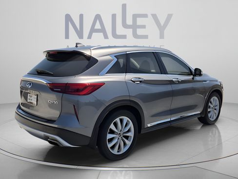 Used 2019 INFINITI QX50 Essential w/ Proactive Package FWD image 5