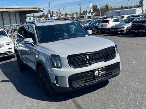 Used 2025 Kia Telluride AWD image 7