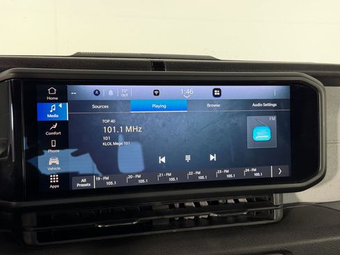 Used 2024 Jeep Wrangler Sport image 23