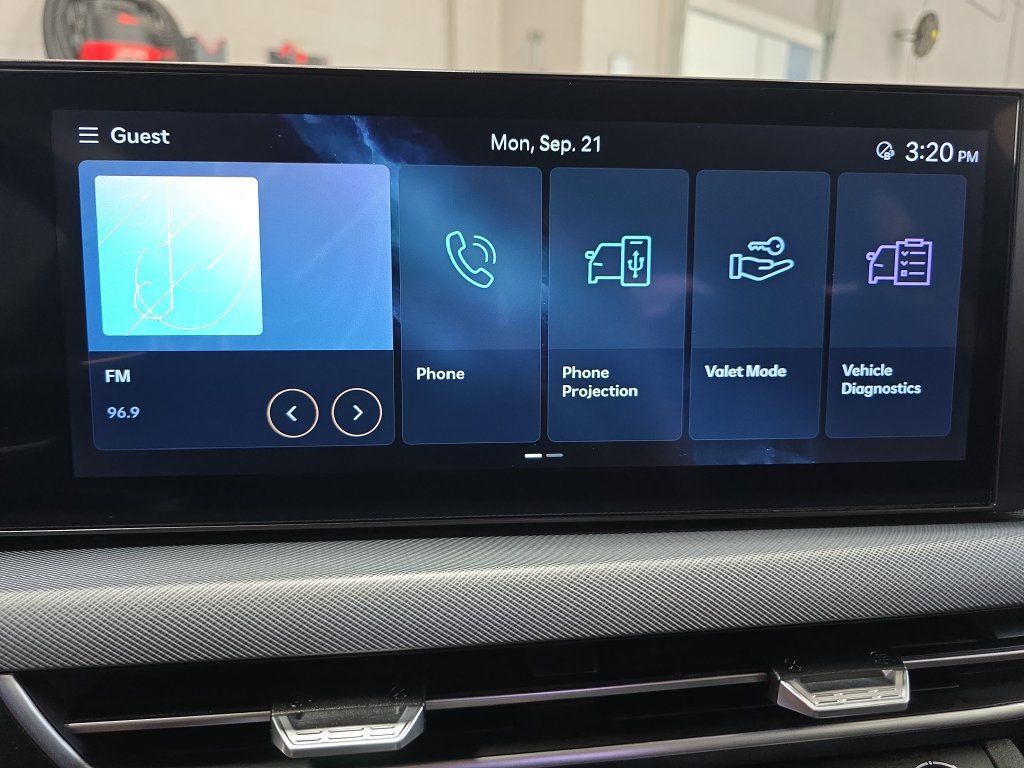 Used 2025 Hyundai Sonata SEL FWD image 21