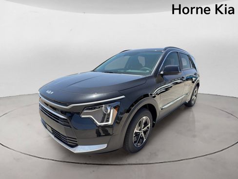 New 2026 Kia Niro EX FWD image 7