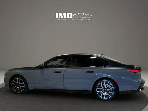 Used 2025 BMW 760i xDrive w/ Executive Package AWD/4WD image 11