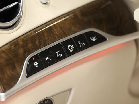 Used 2016 Mercedes-Benz Maybach S 600 image 26