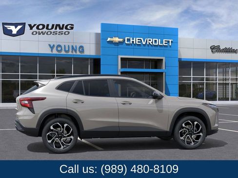 New 2026 Chevrolet Trax RS w/ Driver Confidence Package image 5