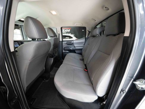 Used 2022 Toyota Tacoma SR AWD/4WD image 23