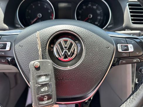 Used 2016 Volkswagen Passat 1.8T SE FWD image 27